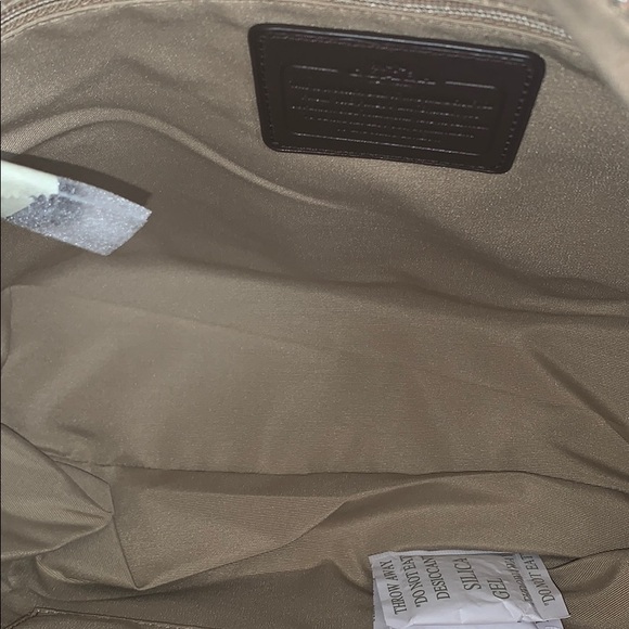 Coach - Picture 7 of 13